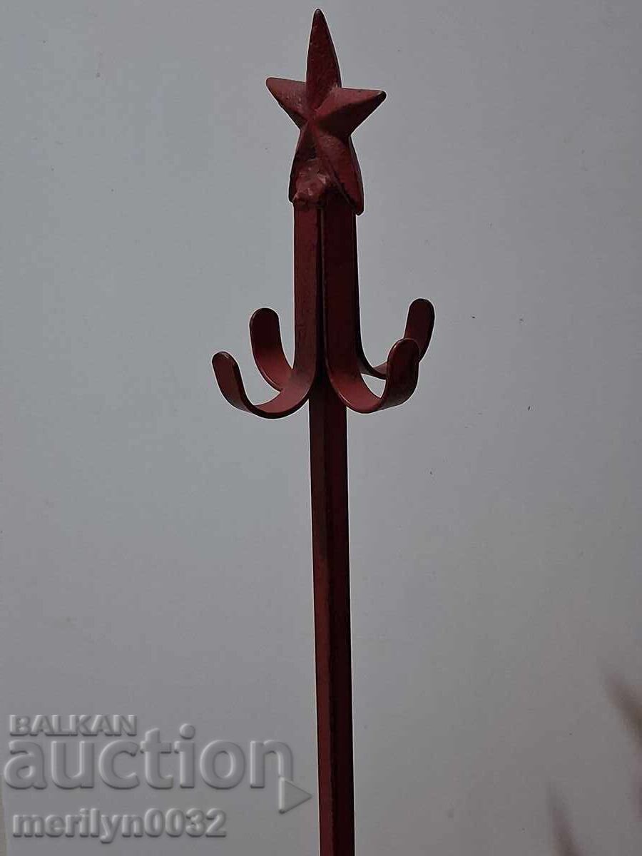 Licitație Suport pentru șemineu lopată cazma cârlig frigărui fier forjat NRB Licitație Suport pentru șemineu lopată cazma cârlig frigărui fier forjat NRB