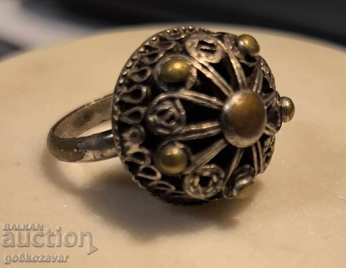 Inel vechi de damă! cu preț € 5.90 | 11.54 BGN Inel vechi de damă! cu preț € 5.90 | 11.54 BGN