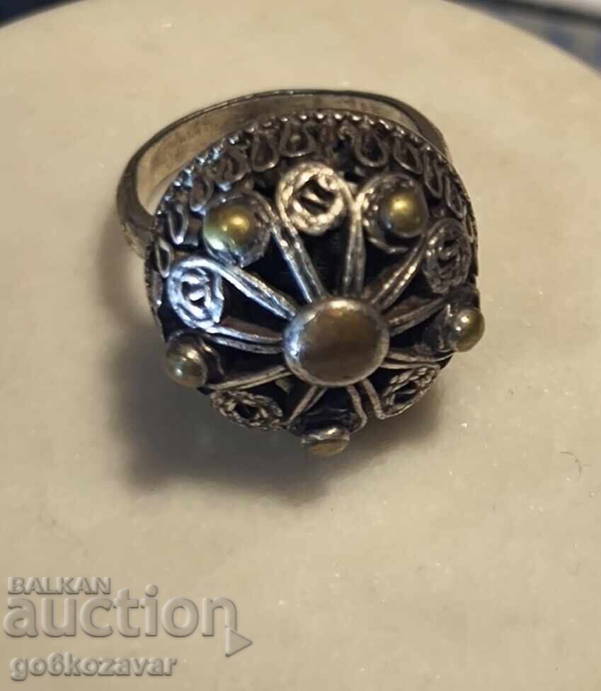 Livrarea Inel vechi de damă! Livrarea Inel vechi de damă!