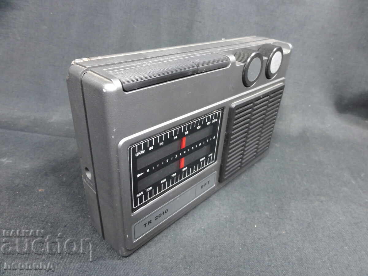 Auction BZTs STAR RETRO SOC GDR TRANSISTOR RADIO RFT TR2010 Auction BZTs STAR RETRO SOC GDR TRANSISTOR RADIO RFT TR2010