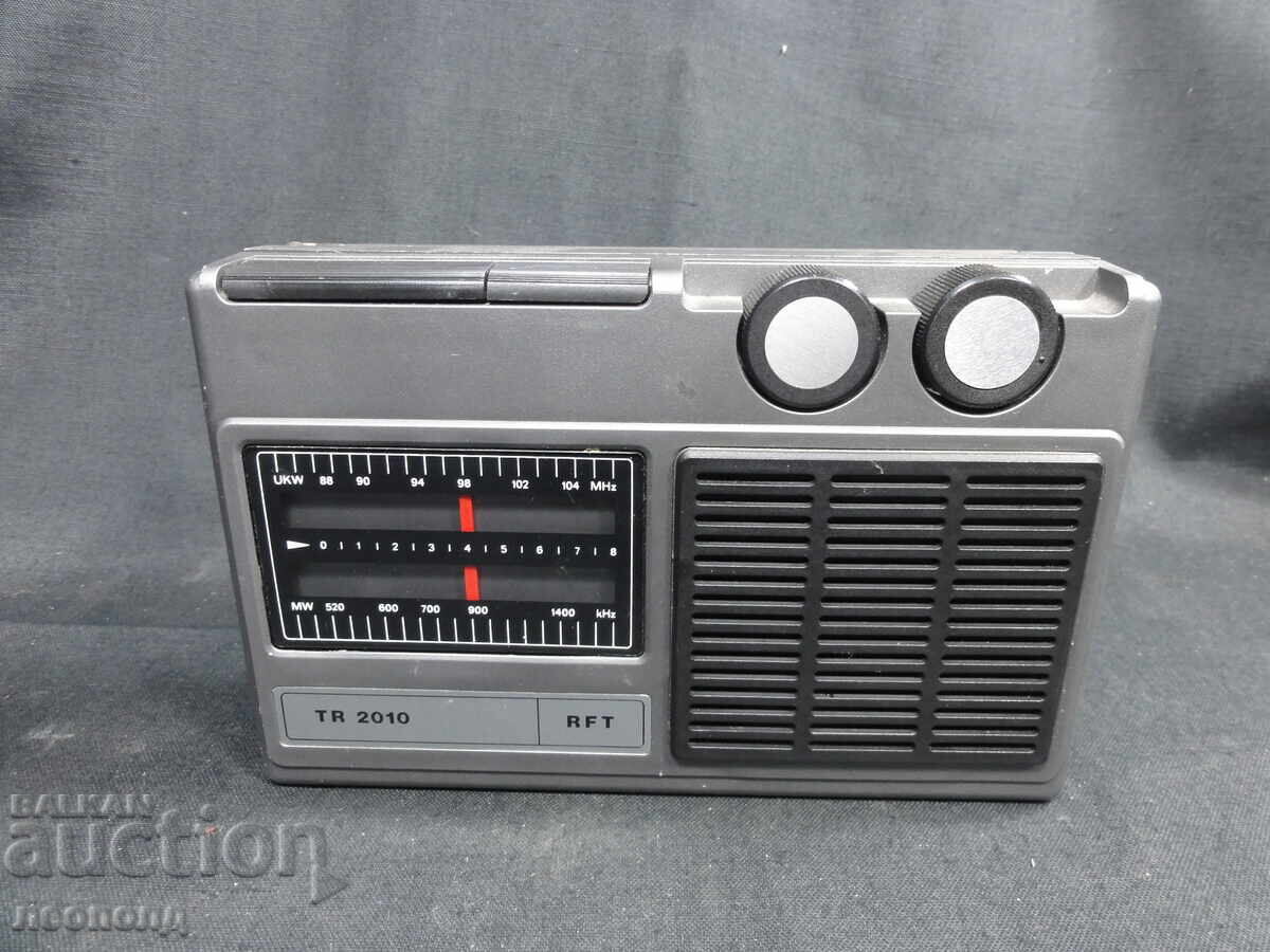 BZTs STAR RETRO SOC GDR TRANSISTOR RADIO RFT TR2010 BZTs STAR RETRO SOC GDR TRANSISTOR RADIO RFT TR2010