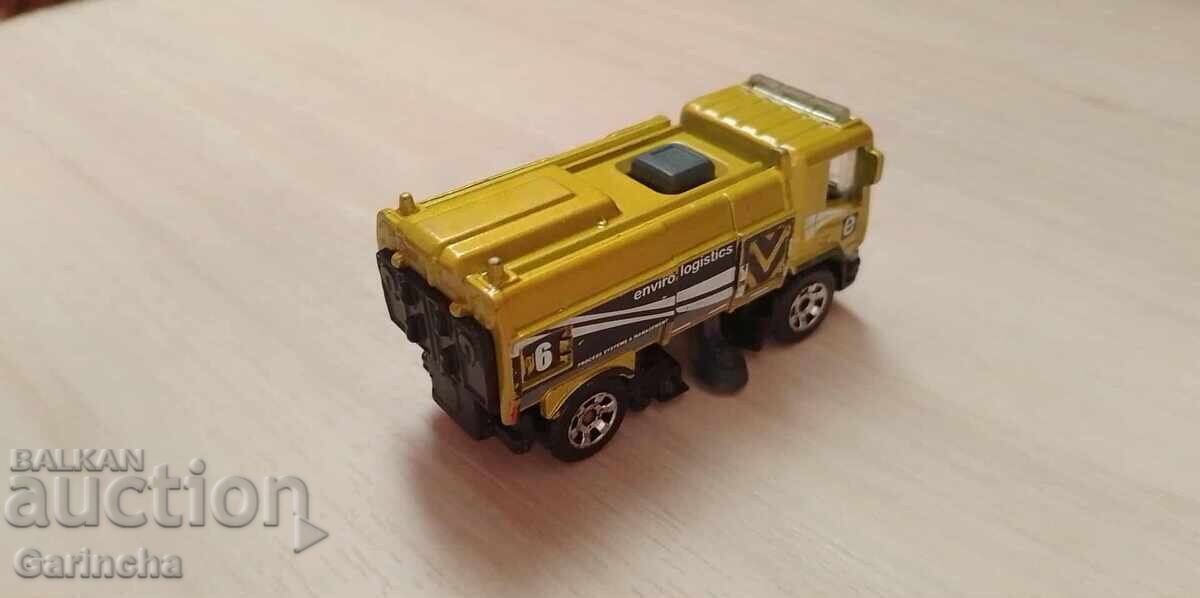 Cutia de chibrituri 1/64 cu preț 0.11 BGN | € 0.06