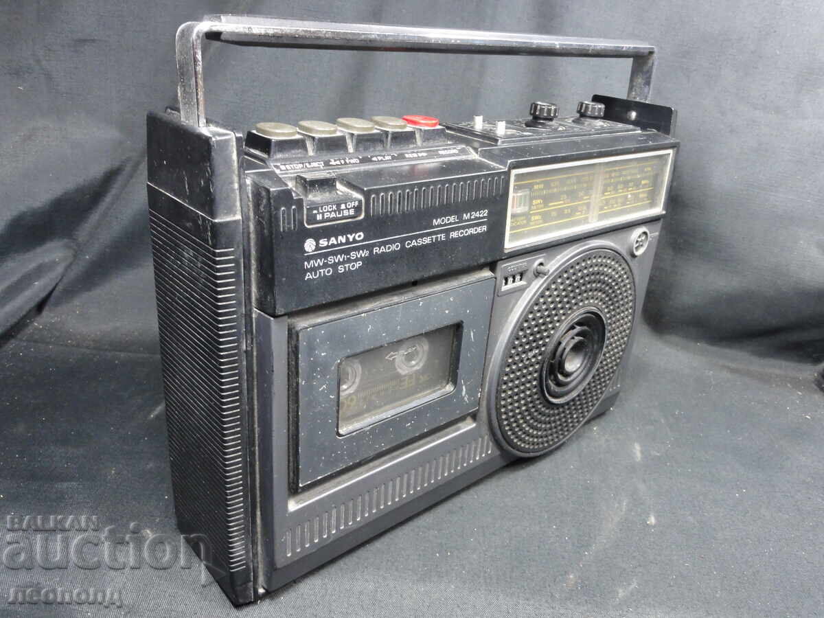 Auction BZC STAR Retro Transistor Radio Cassette Recorder SANYO M 2422H Auction BZC STAR Retro Transistor Radio Cassette Recorder SANYO M 2422H