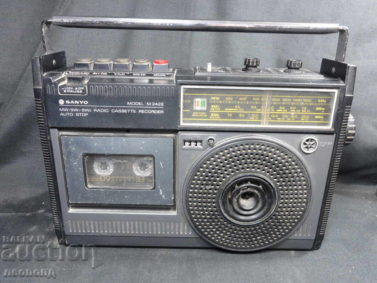 BZC STAR Retro Transistor Radio Cassette Recorder SANYO M 2422H BZC STAR Retro Transistor Radio Cassette Recorder SANYO M 2422H