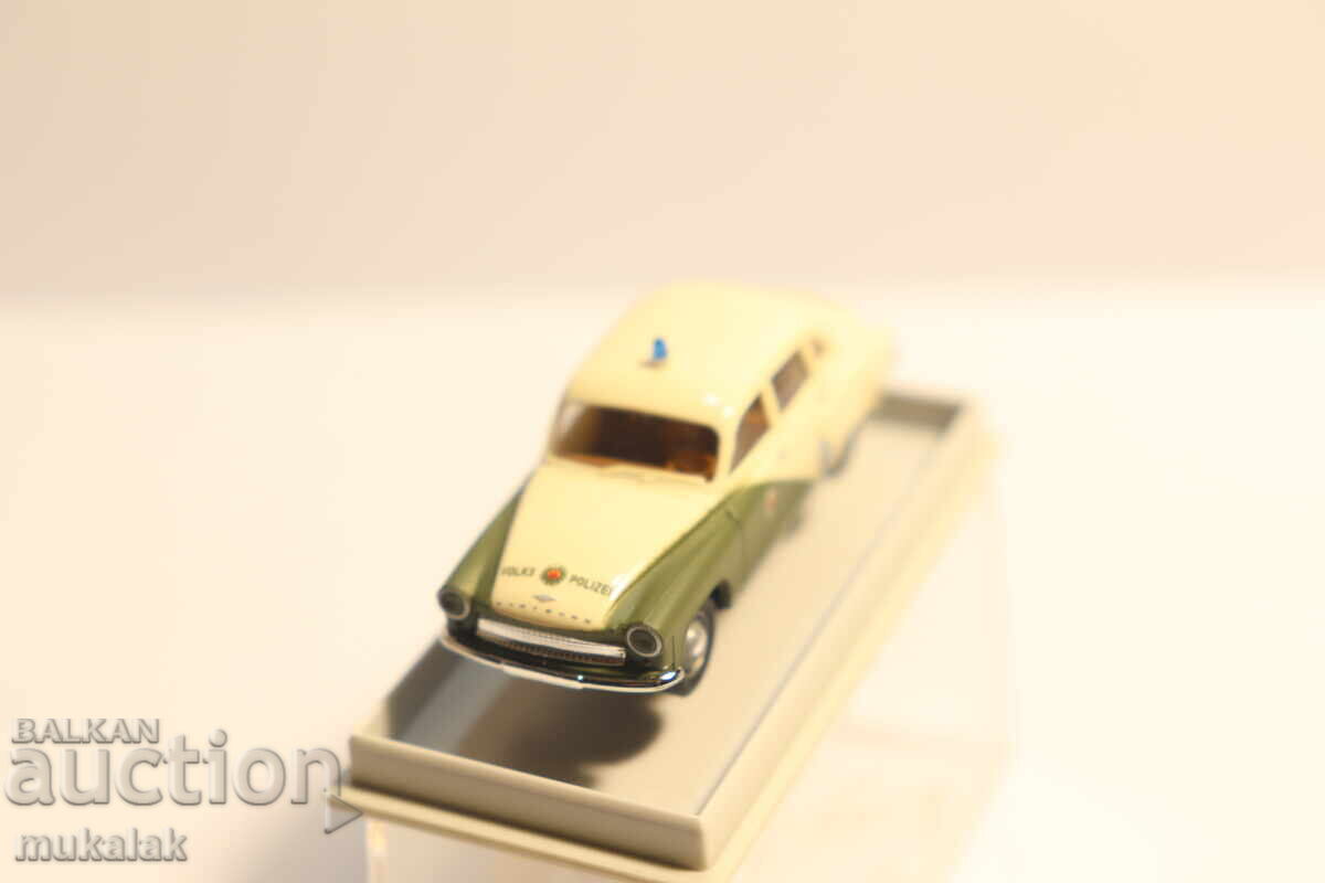 BREKINA 1:87 H0 WARTBURG POLICE WARTBURG POLICE MODEL - 7 BREKINA 1:87 H0 WARTBURG POLICE WARTBURG POLICE MODEL - 7