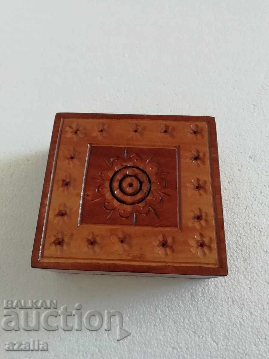 Original carved wooden jewelry box with price 27.00 BGN | € 13.80