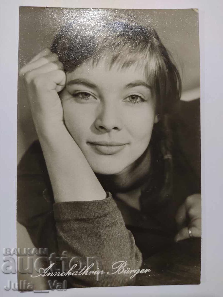 Carte poștală veche cu Annekathrin Burger Carte poștală veche cu Annekathrin Burger