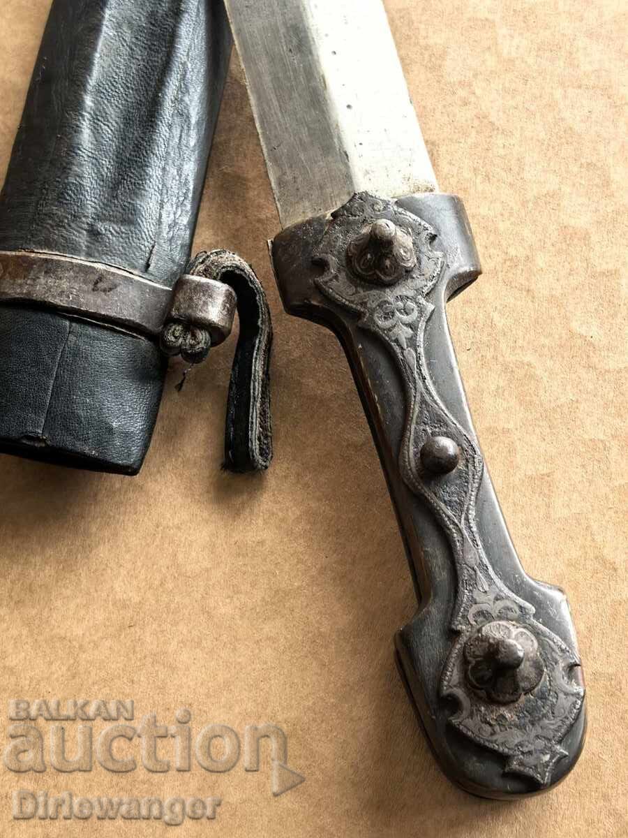 Kamă. Pumnal. Cuțit. Sabie. Iatagan cu preț € 403.92 | 790.00 BGN