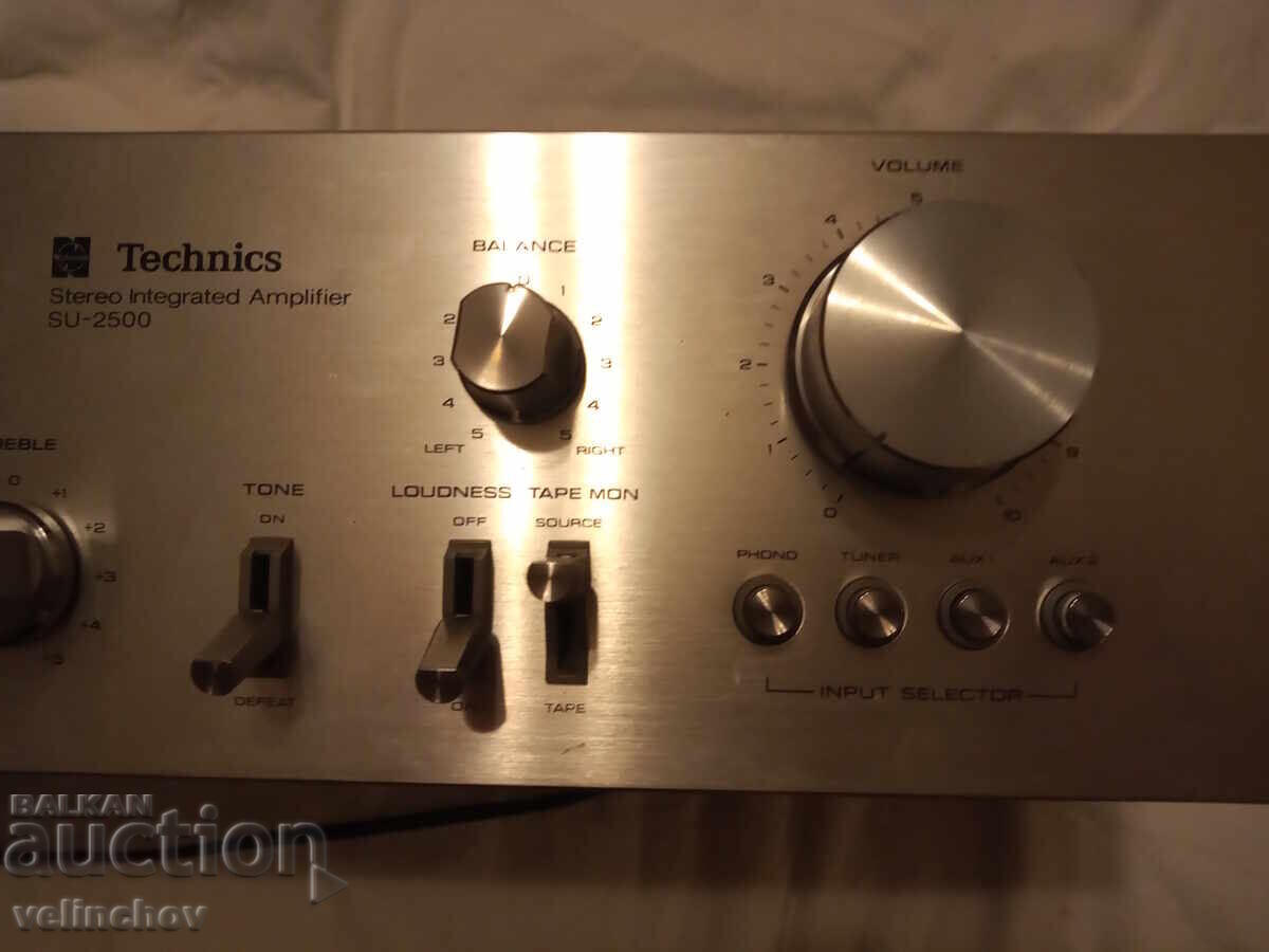 Auction Technics SU2500 Amplifier Auction Technics SU2500 Amplifier
