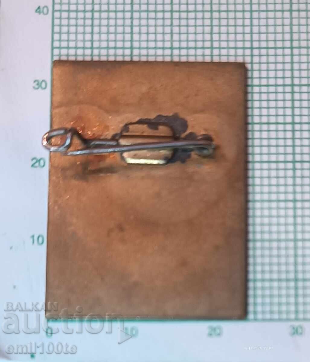 Delivery of Badge - 80 years of Tourist magazine Delivery of Badge - 80 years of Tourist magazine