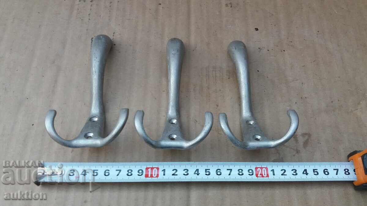 Delivery of SET OF 3 SOLID BRONZE HANGERS