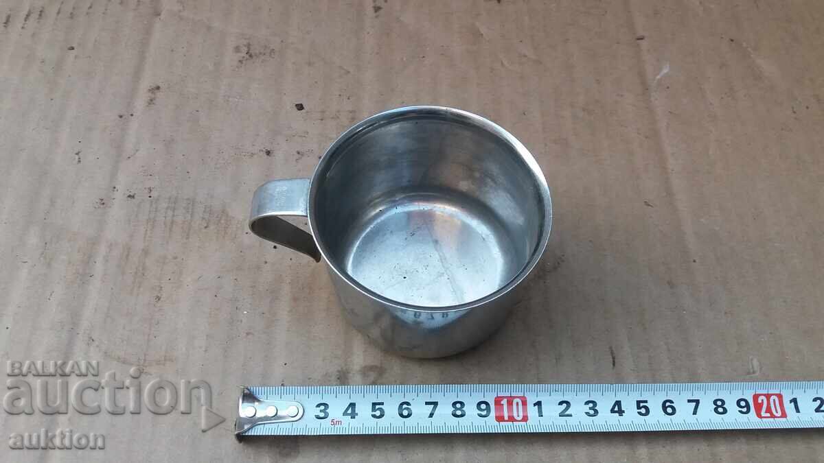 Аукцион ХРОМ - СТАРА ВОЕННА ЧАШКА Аукцион ХРОМ - СТАРА ВОЕННА ЧАШКА