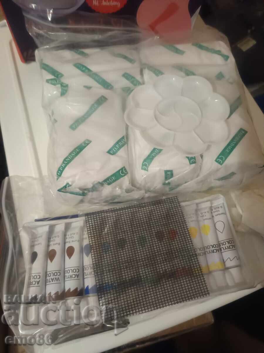 Komplekt za otlivane ot gips s boi za risuvane B.Z.TS. with price 5.00 BGN | € 2.56 Komplekt za otlivane ot gips s boi za risuvane B.Z.TS. with price 5.00 BGN | € 2.56