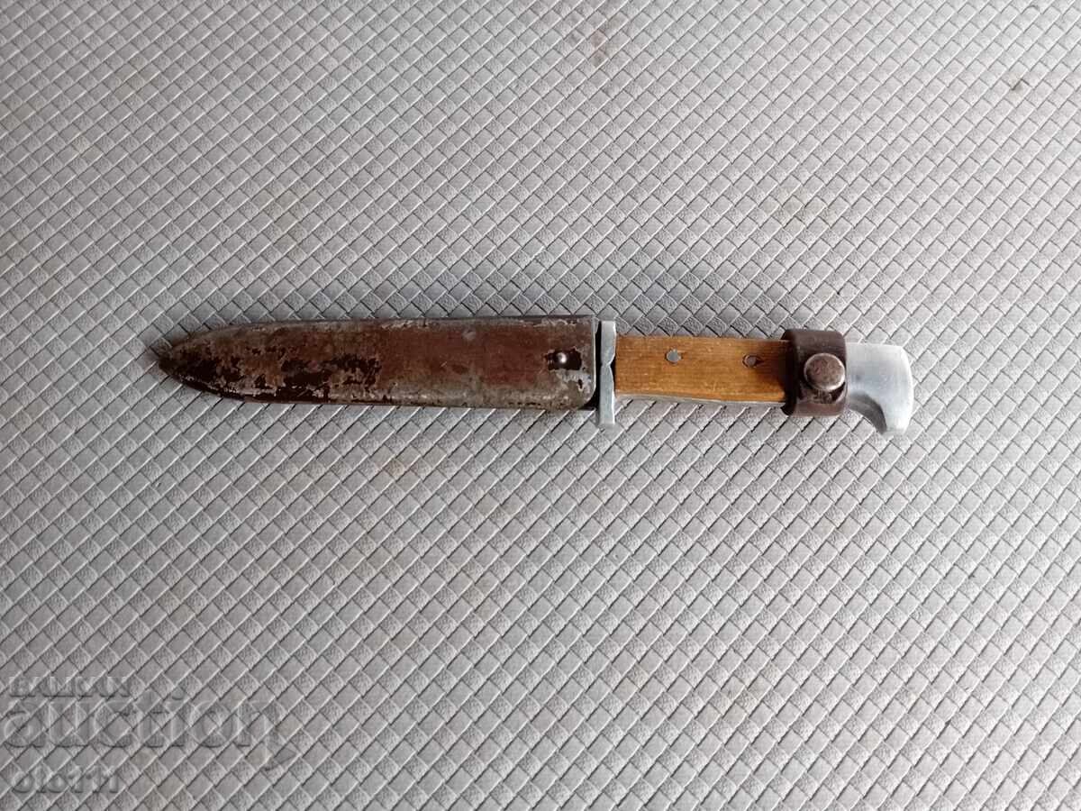 OLD KNIFE TYPE BRANNIK