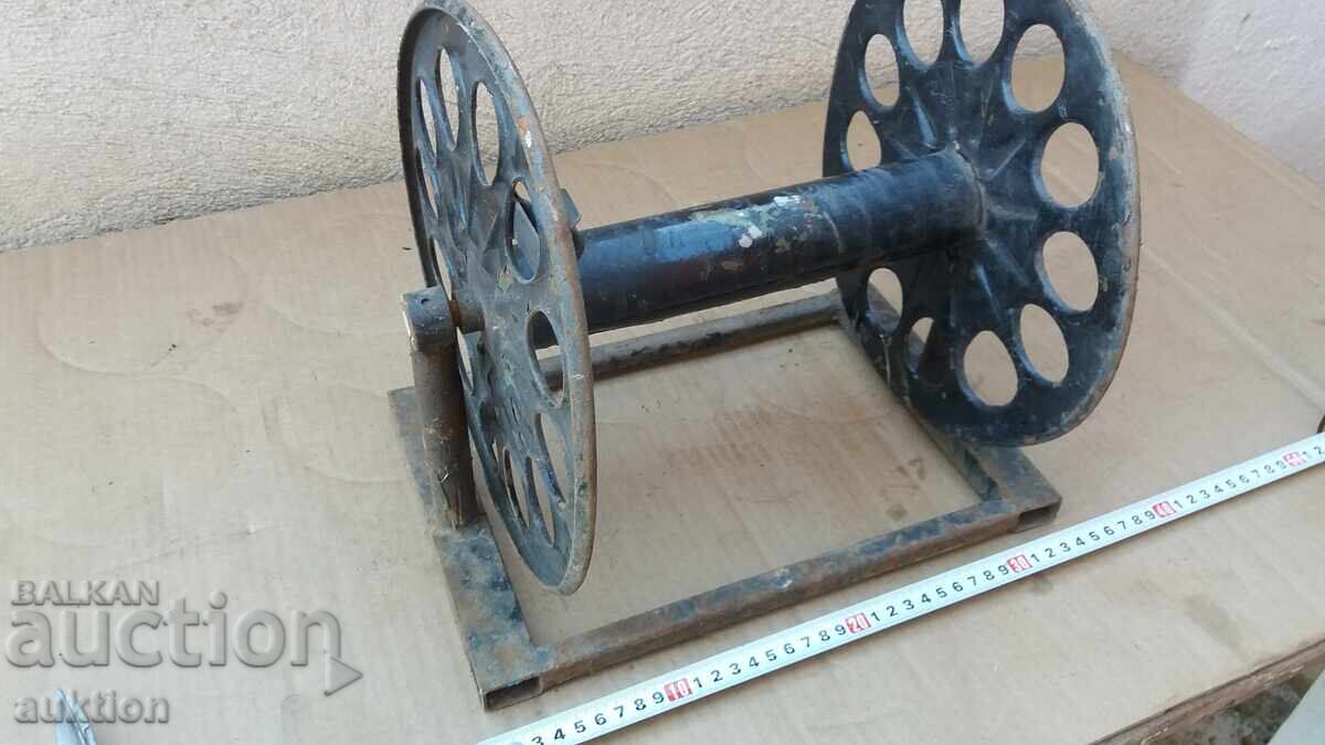 Auction OLD MILITARY CABLE REEL Auction OLD MILITARY CABLE REEL