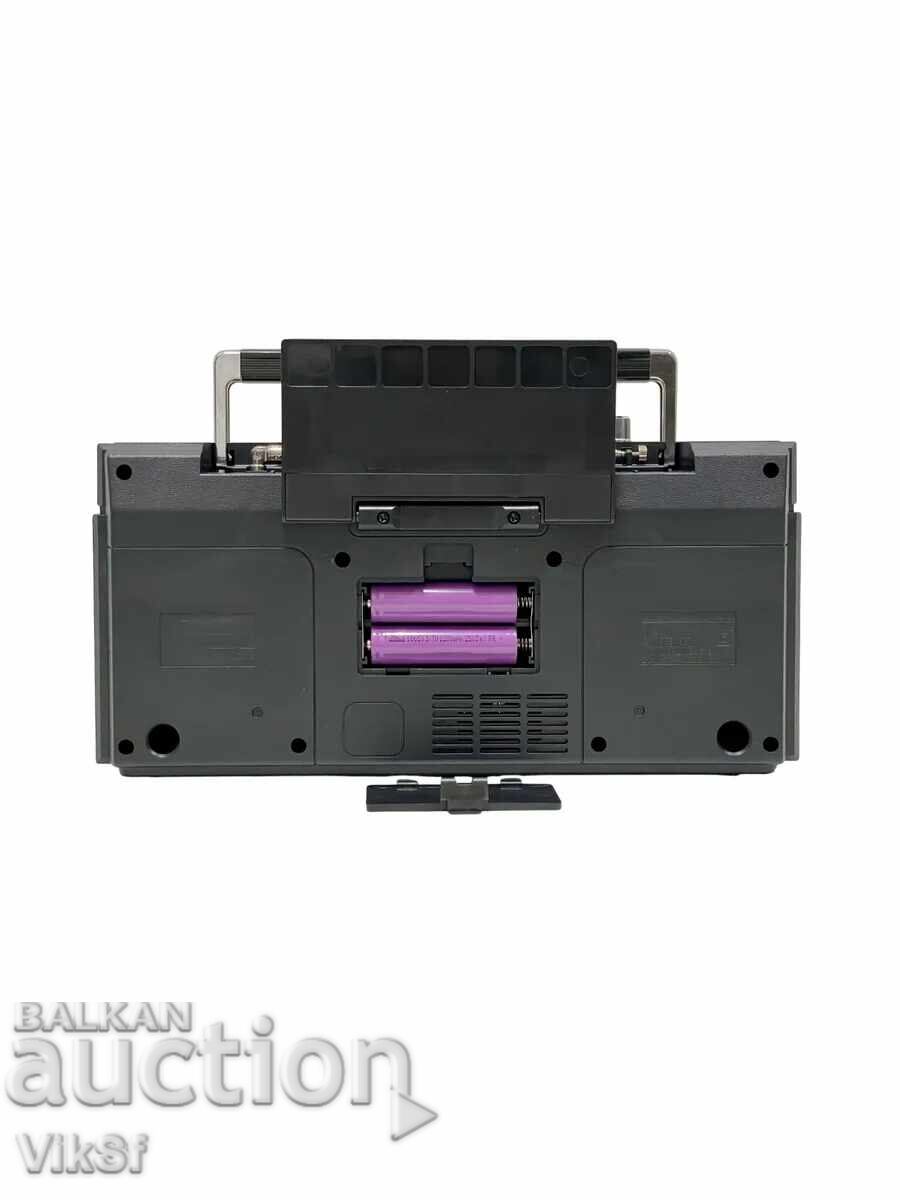 Retro radio with a classic radio cassette player design - NNS 7088S - 6