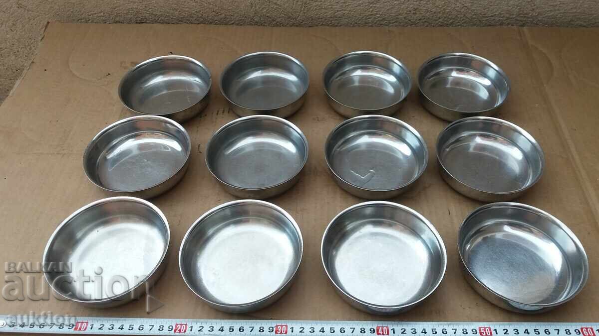 CROM - SET DE CEȘTI MILITARE PENTRU DULCE - MASIVE - 12 BUCĂȚI cu preț 18.99 BGN | € 9.71