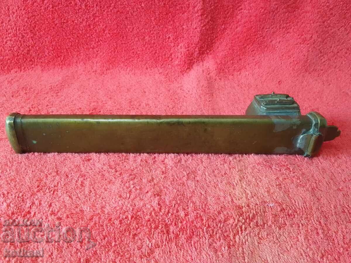 Παράδοση Παλιά μεταλλική μελανοδοχείο Διβίτ Οθωμανικής κυριαρχίας τουγρά Παράδοση Παλιά μεταλλική μελανοδοχείο Διβίτ Οθωμανικής κυριαρχίας τουγρά