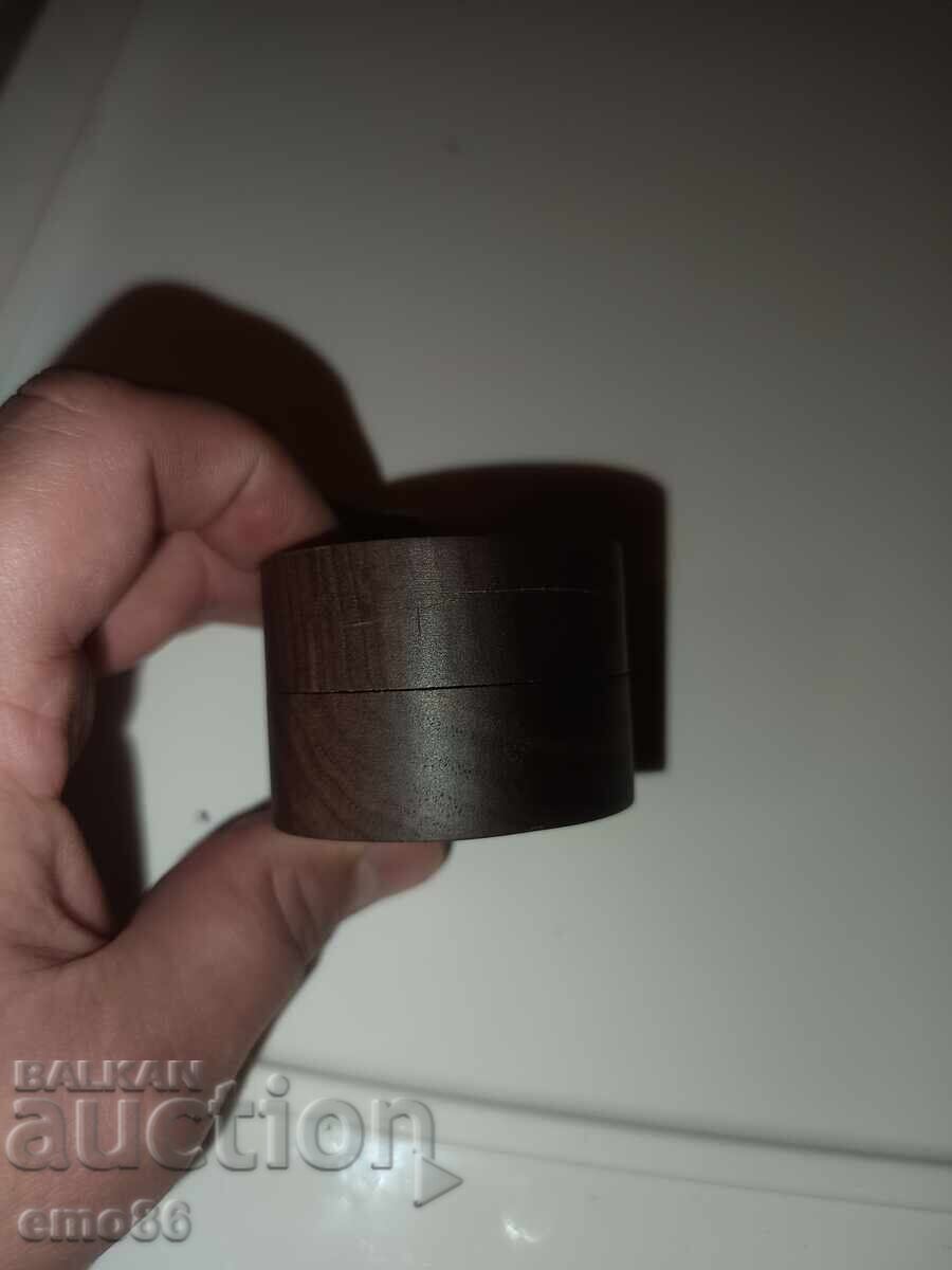 Auction  Wooden ring box B.Z.C