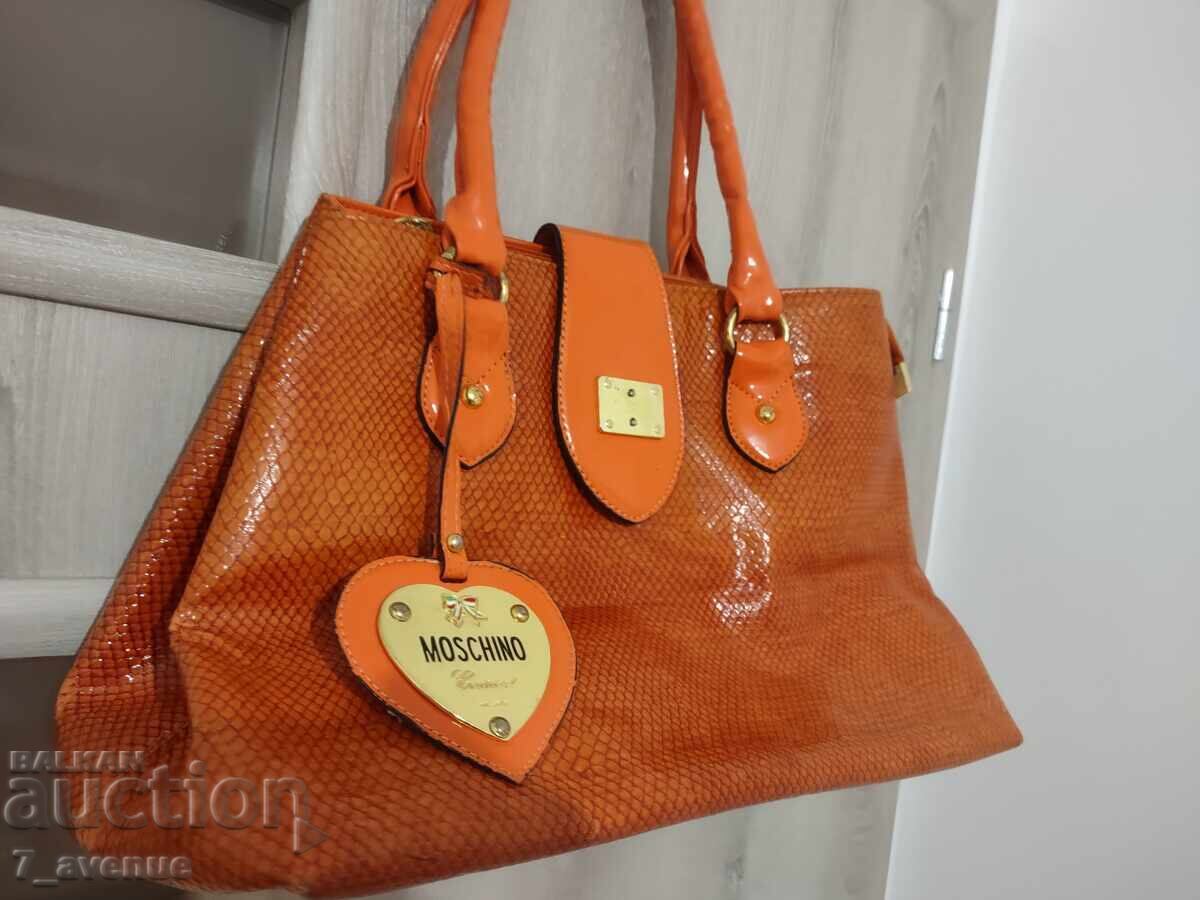 Γυναικεία τσάντα Moschino 18.11.25 με τιμή 79.00 BGN | € 40.39