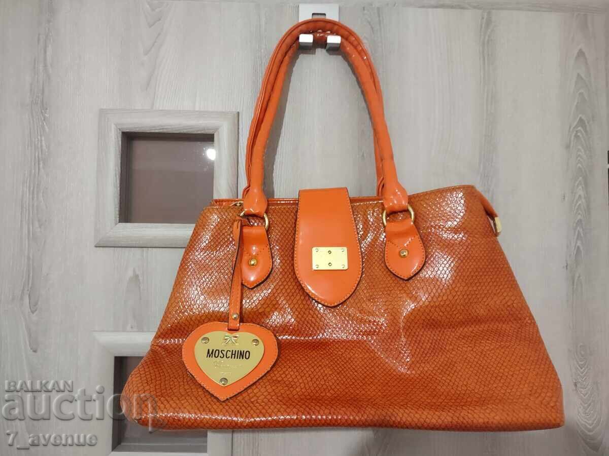 Δημοπρασία Γυναικεία τσάντα Moschino 18.11.25