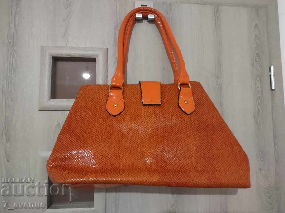 Παράδοση Γυναικεία τσάντα Moschino 18.11.25