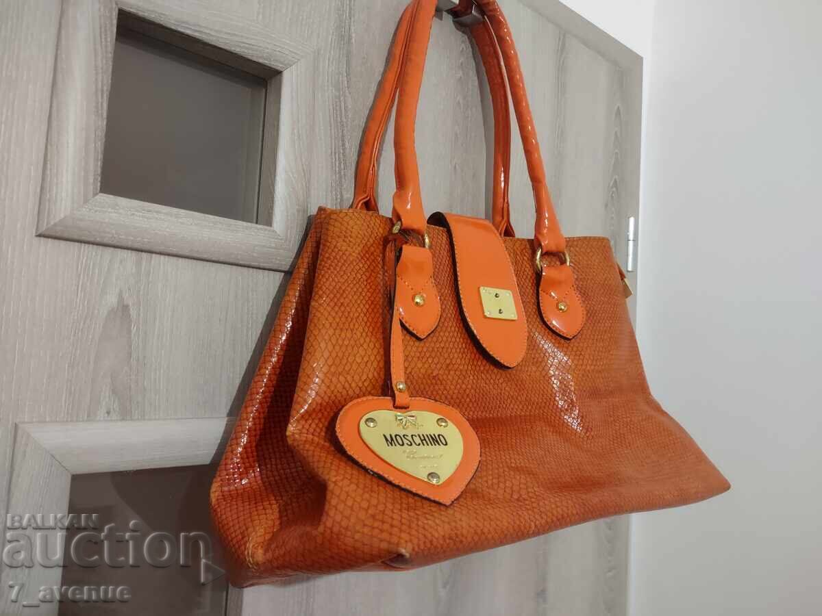 Γυναικεία τσάντα Moschino 18.11.25 - 5