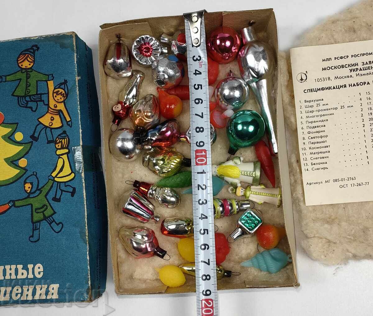 Аукцион СОЦ СТЪКЛЕНИ И ПЛАСТМАСА ИГРАЧКИ ЕЛХА НОВОГОДИШНИ КОЛЕДА