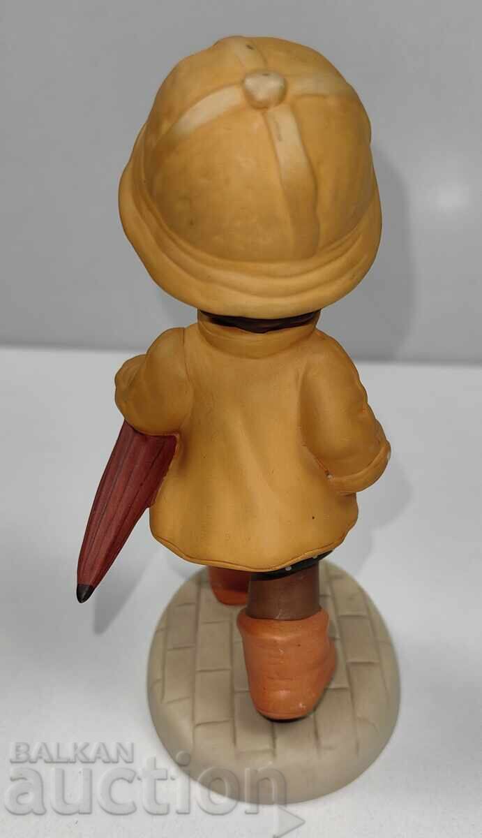 Delivery of GOEBEL GOEBEL PORCELAIN FIGURE MARKED WITH A NOTE Delivery of GOEBEL GOEBEL PORCELAIN FIGURE MARKED WITH A NOTE