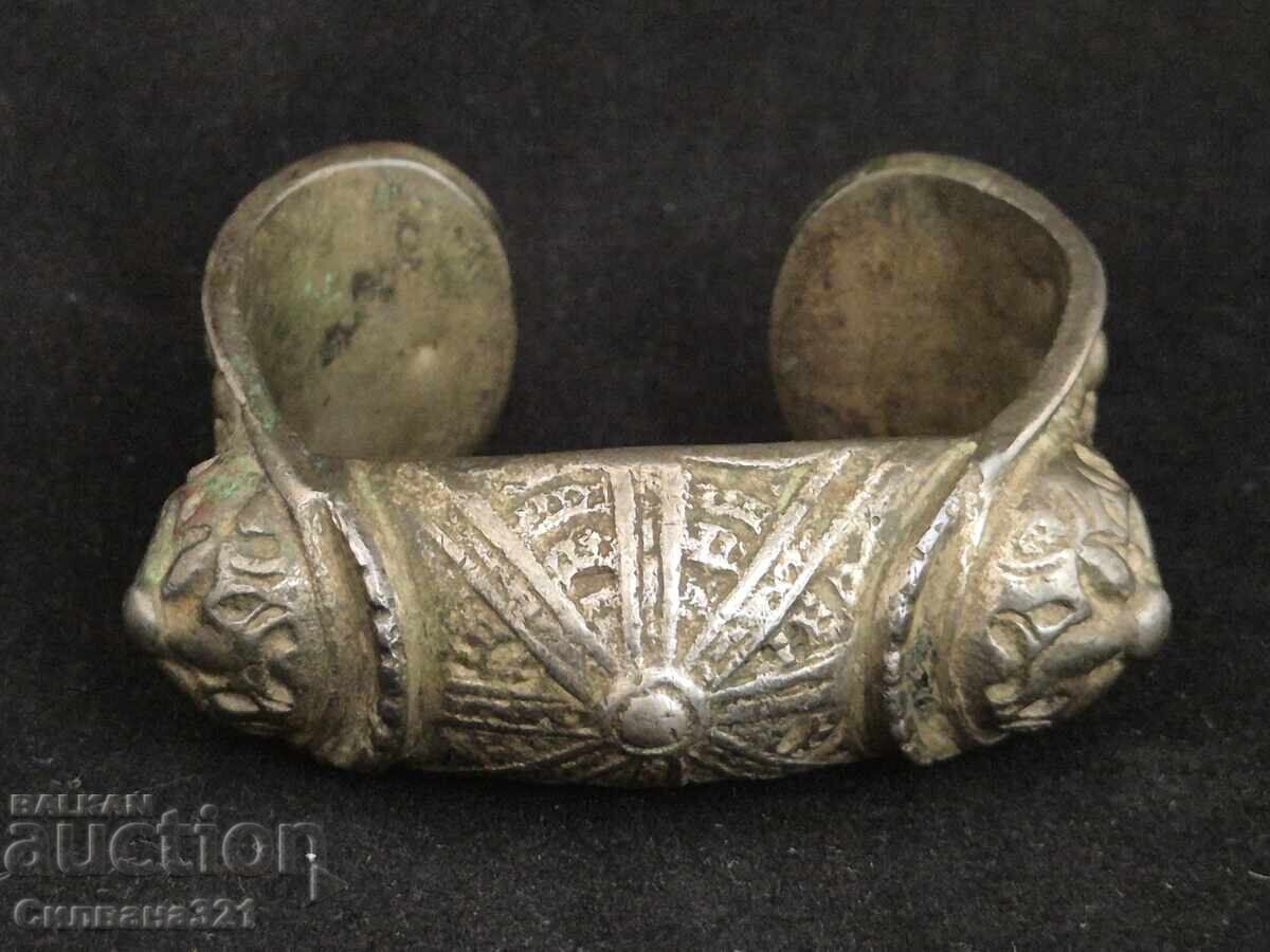 Auction Rare Revival Silver Bracelet "Rogatka" (Saw-Cut) Auction Rare Revival Silver Bracelet "Rogatka" (Saw-Cut)