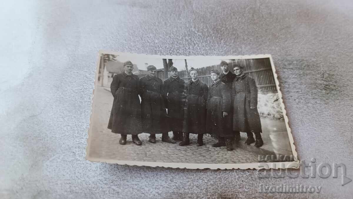 Φωτογραφία Σαμοκόβ Στρατιώτες στον δρόμο 1947