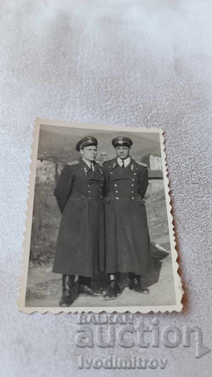 Снимка Двама пилоти Снимка Двама пилоти