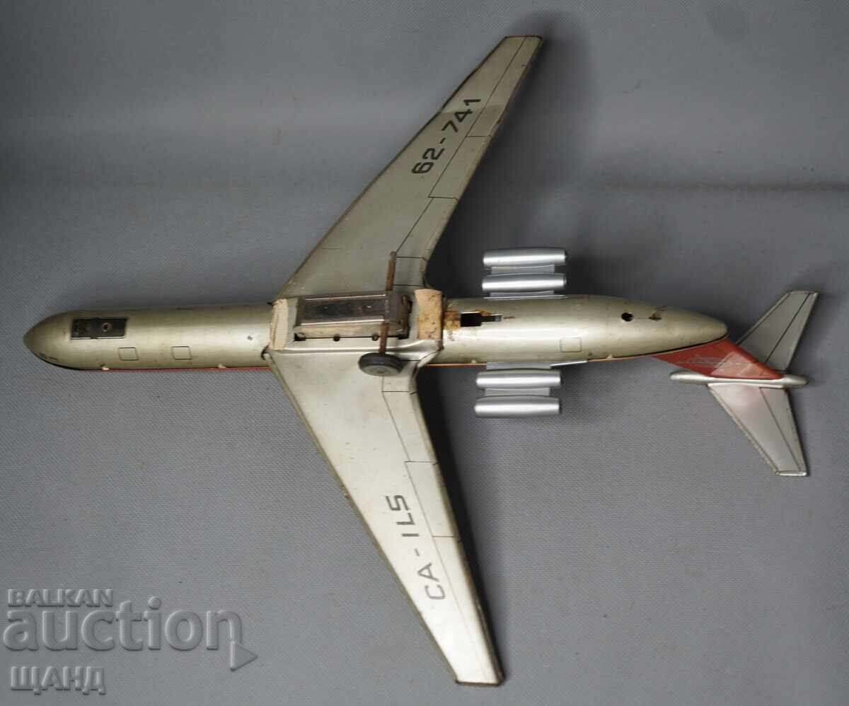 IL 62 Old Metal Sheet Toy Airplane Model - 5