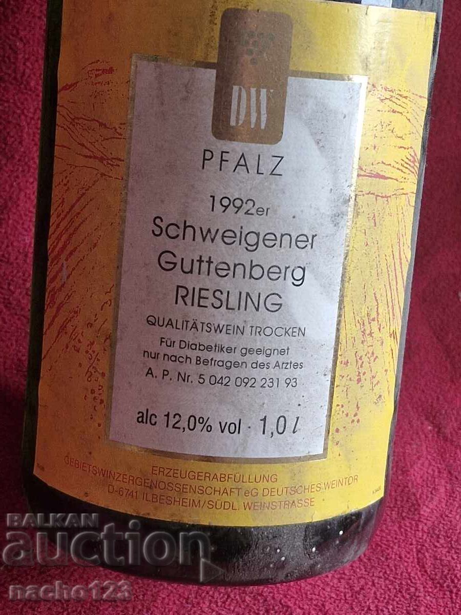 Delivery of Bottle of quality dry white wine 1992