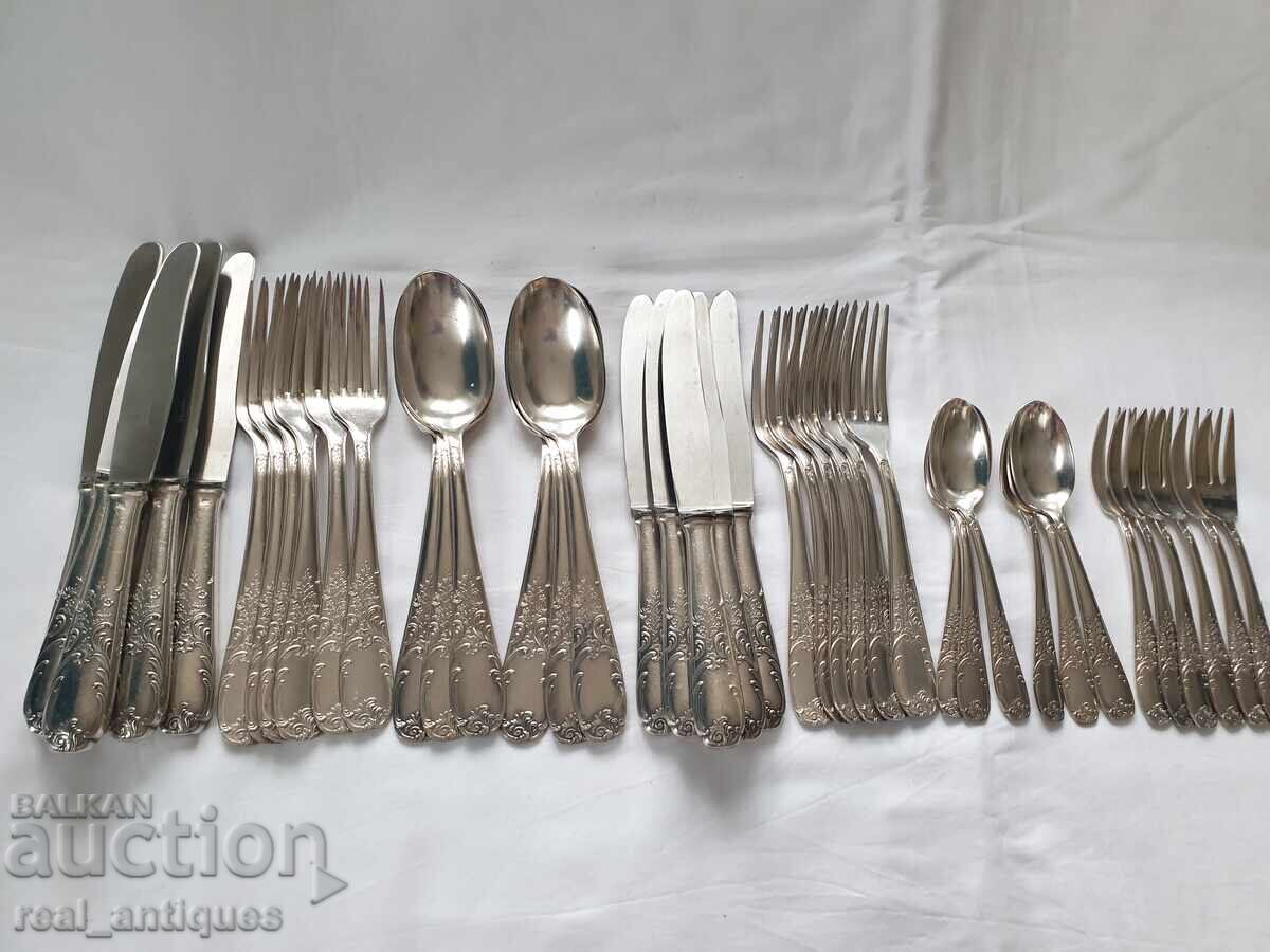 Σετ επάργυρα σκεύη