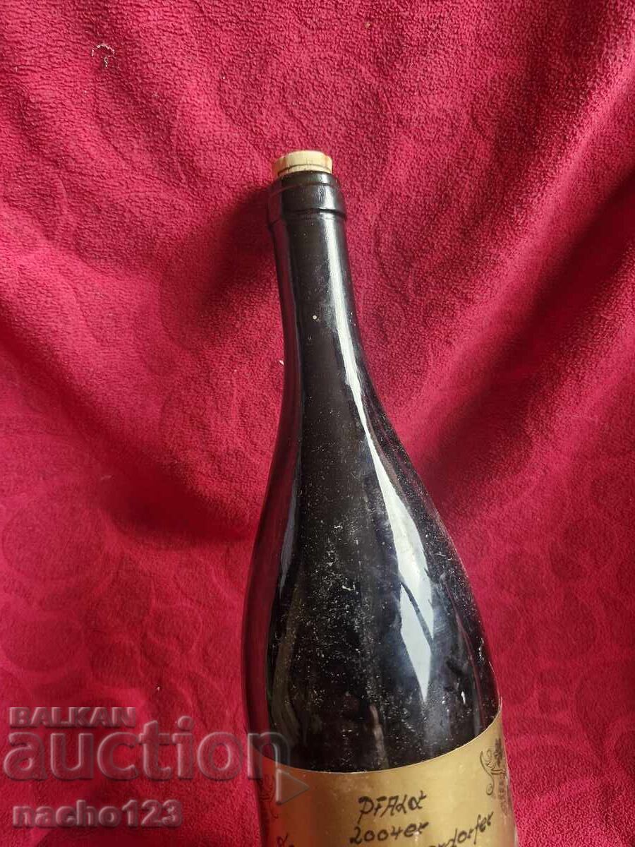 Delivery of Bottle of quality German red wine 2004