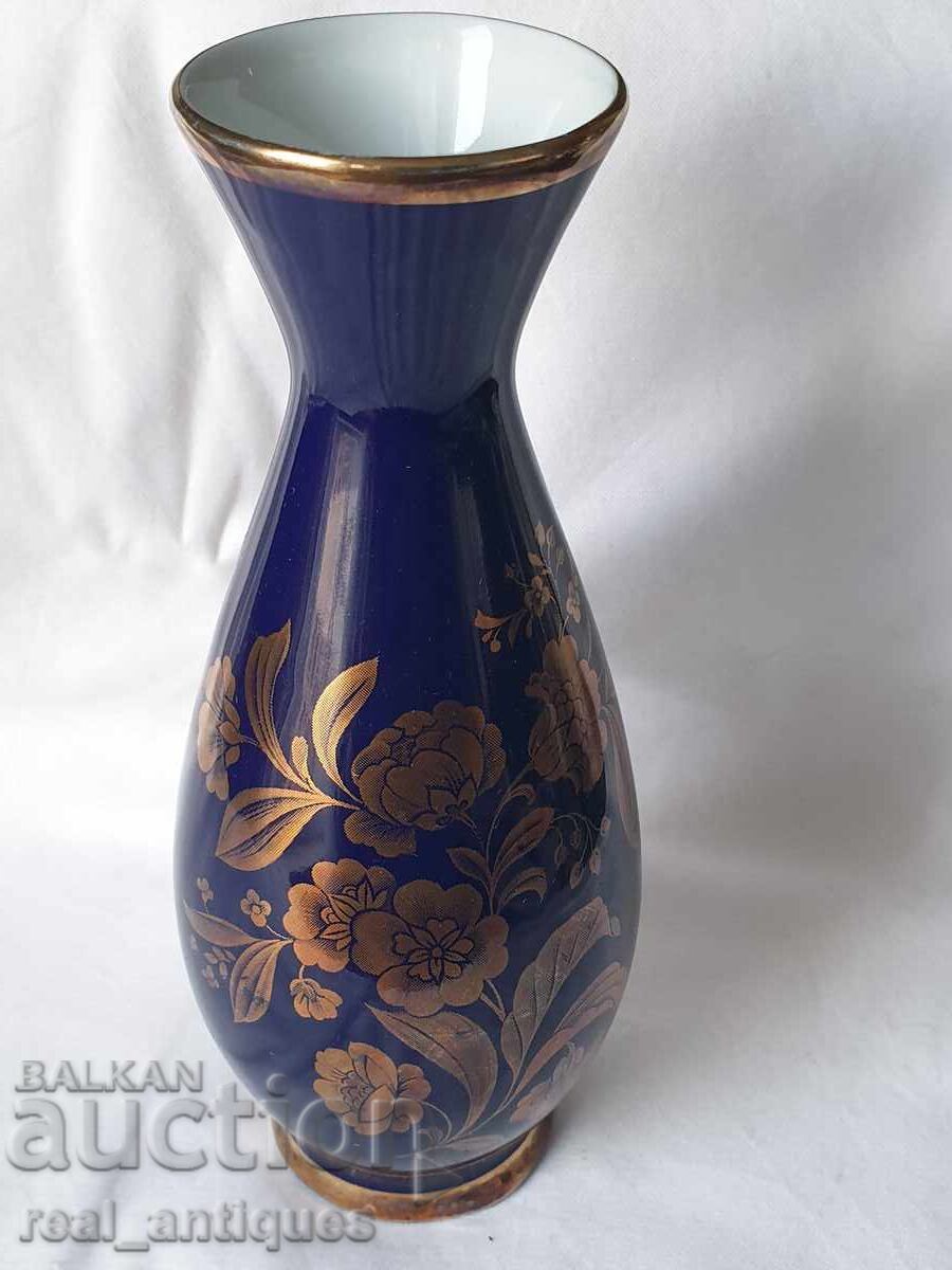 Порцеланова ваза KPM