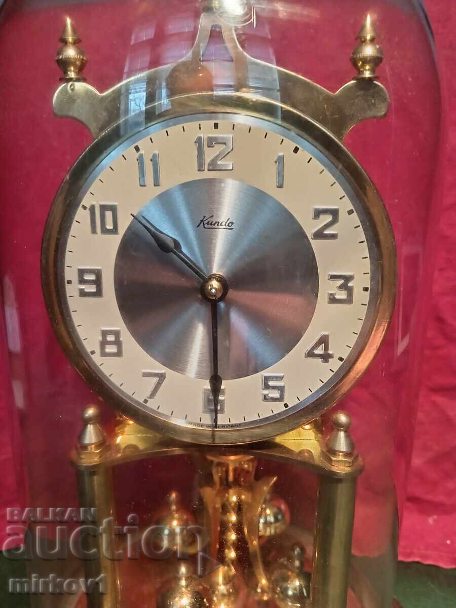 Γερμανικό ετήσιο ρολόι Kundo με τιμή 200.00 BGN | € 102.26 Γερμανικό ετήσιο ρολόι Kundo με τιμή 200.00 BGN | € 102.26