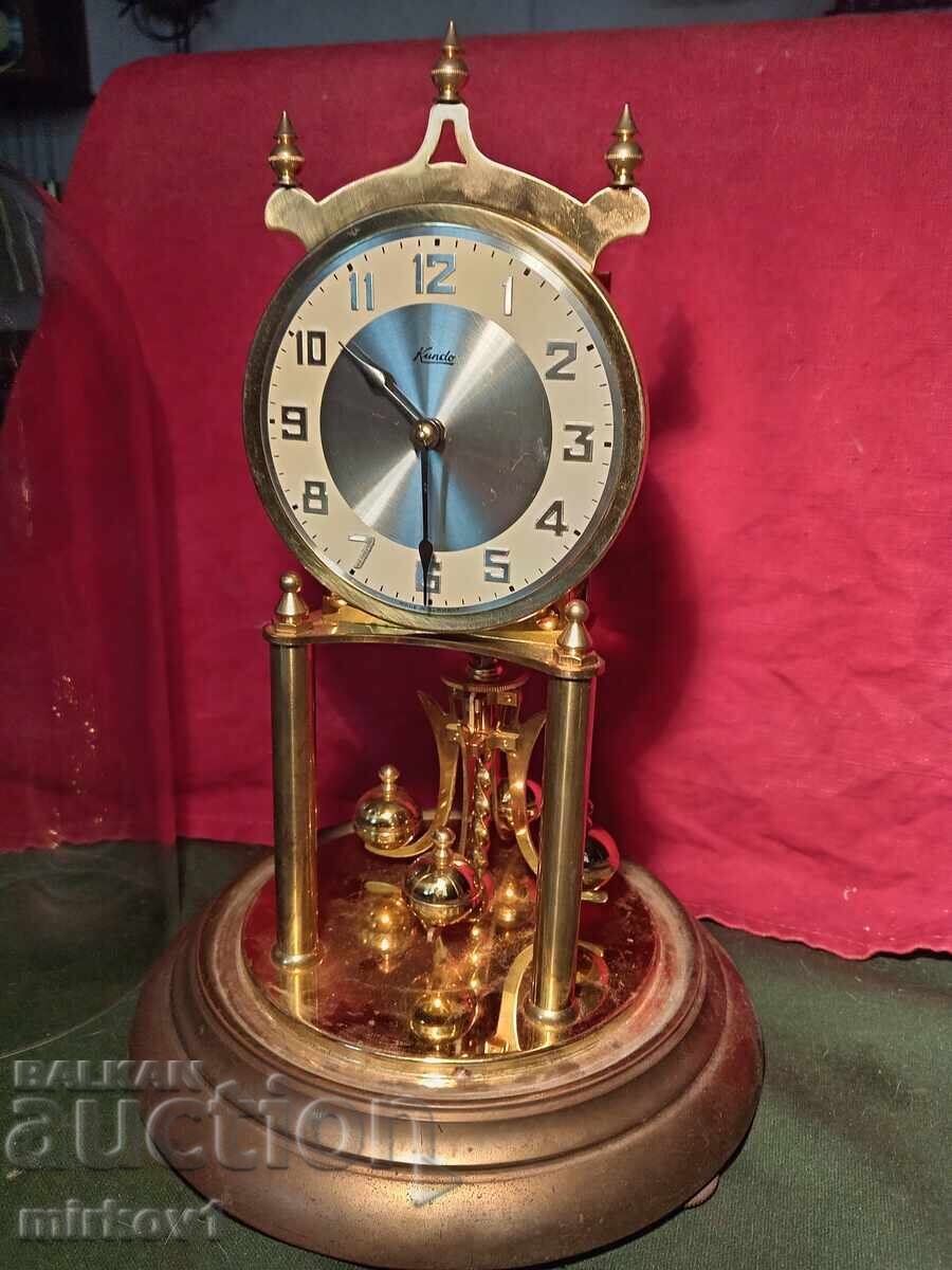 Παράδοση Γερμανικό ετήσιο ρολόι Kundo Παράδοση Γερμανικό ετήσιο ρολόι Kundo