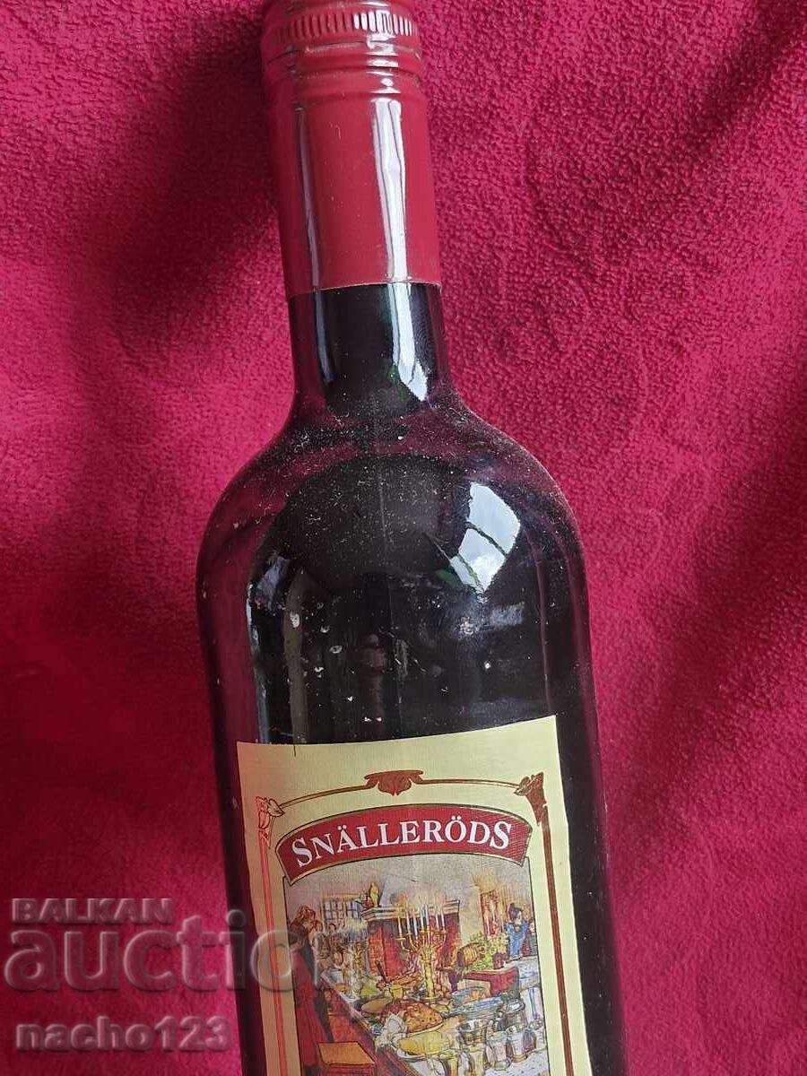 Licitație Sticlă de vin roșu suedez de calitate, din 2008