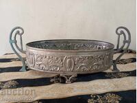 Γλάστρα αρ νουβό