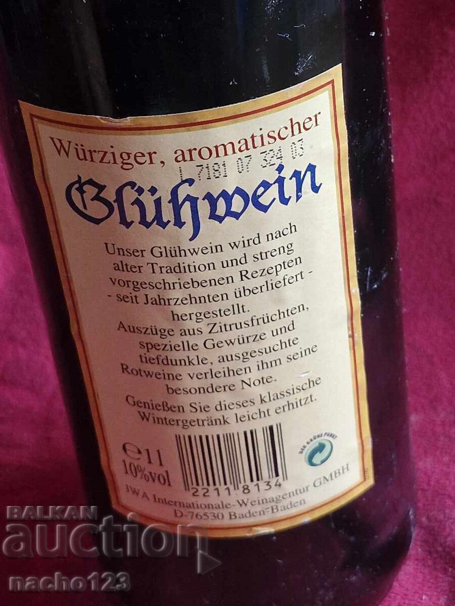 Livrarea Sticlă de vin roșu german de calitate