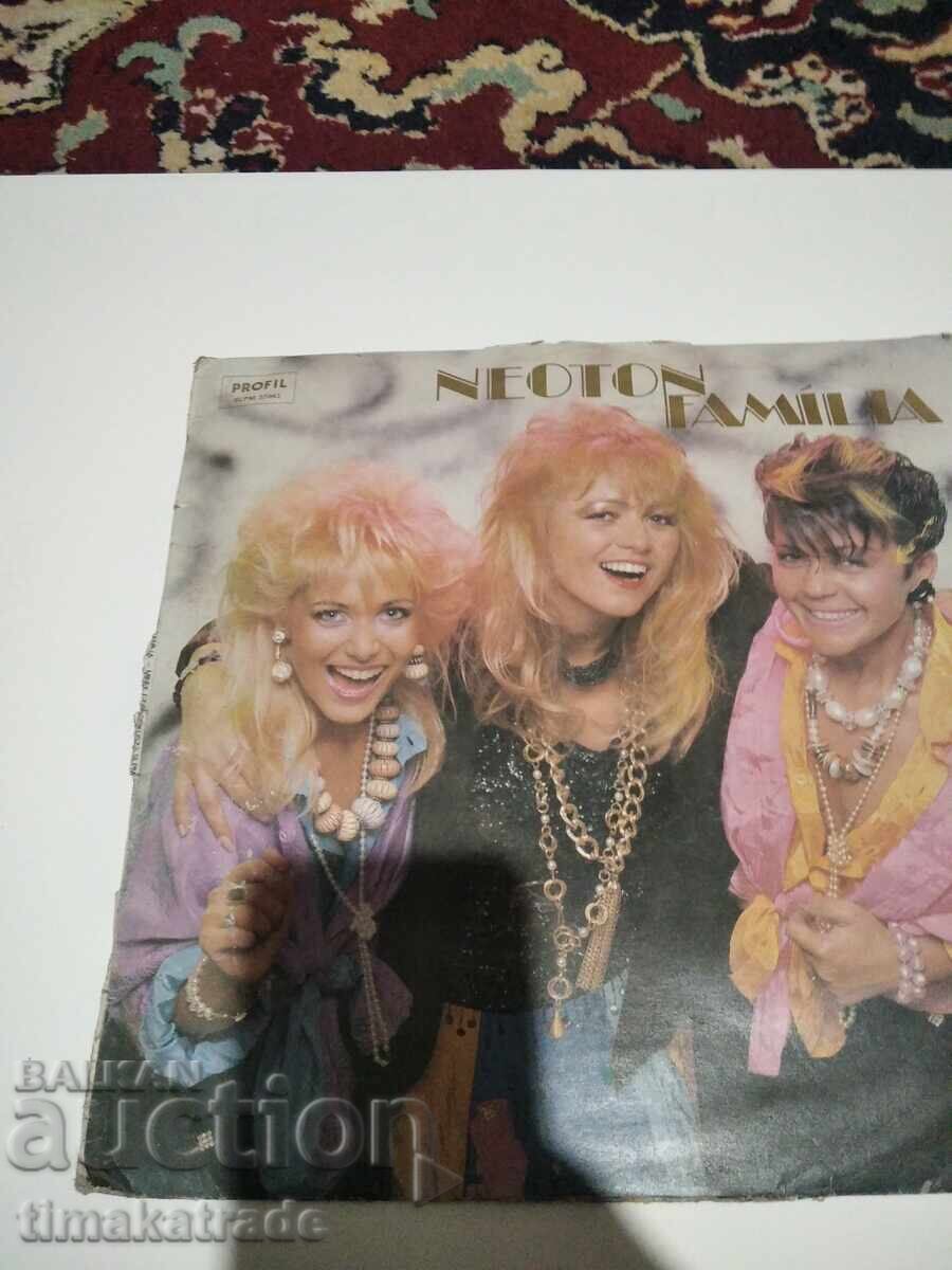 Neoton Família - Why This Circus?