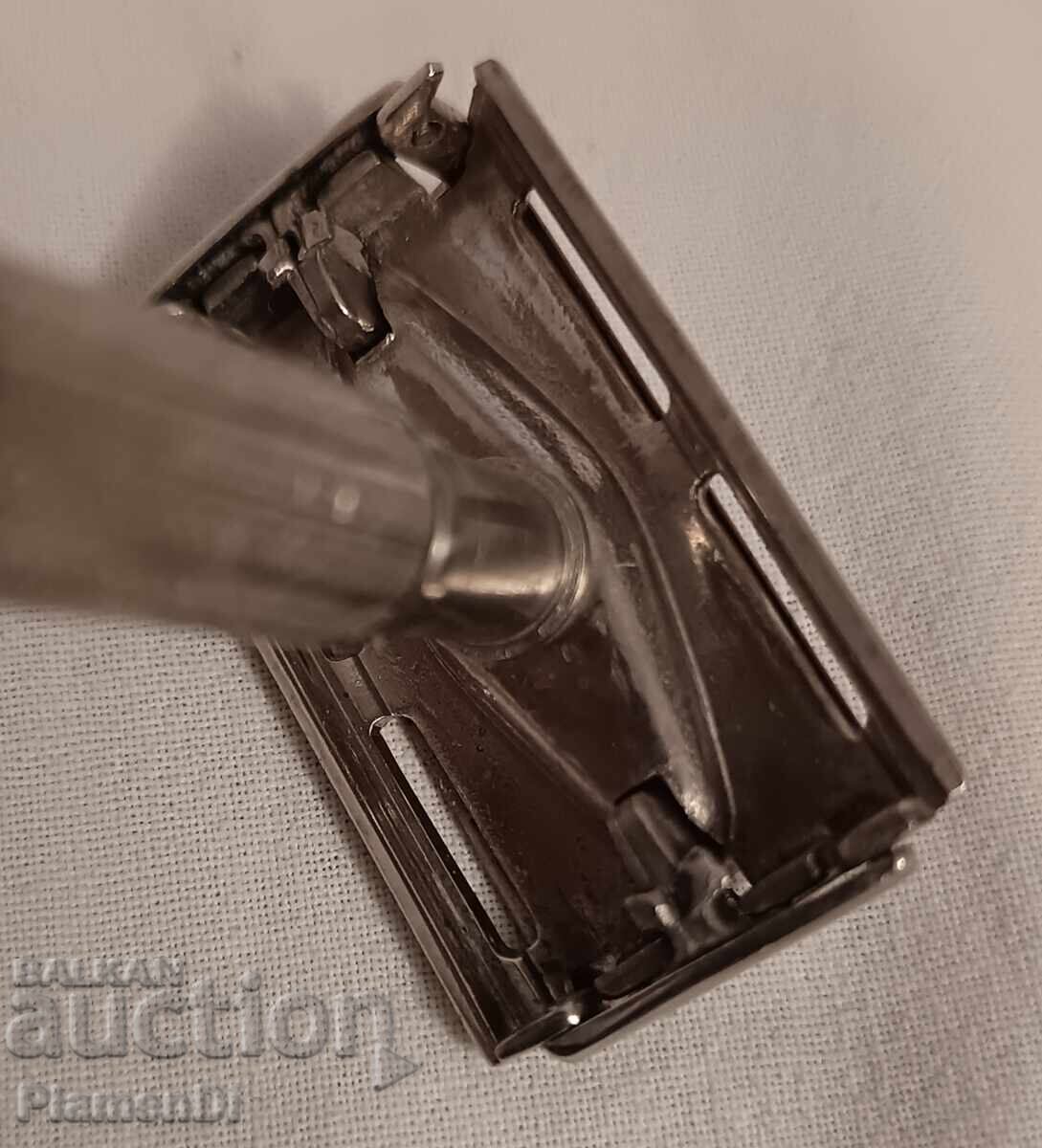 Аукцион Ретро класическа самобръсначка.