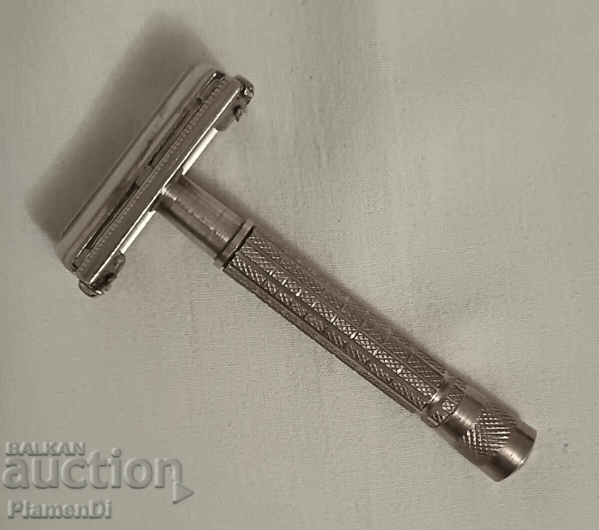 Ретро класическа самобръсначка.