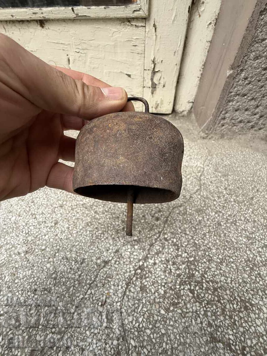 Παράδοση Κουδούνι καμπάνα κλαπέτα