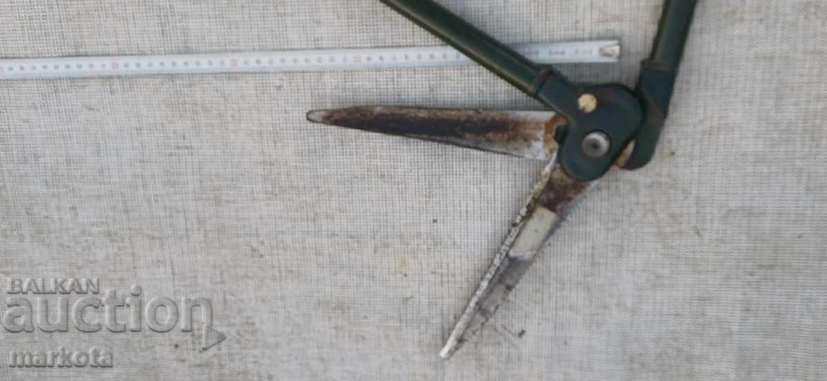 Delivery of Pruning shears for branches and bushes - "Wilkinson"