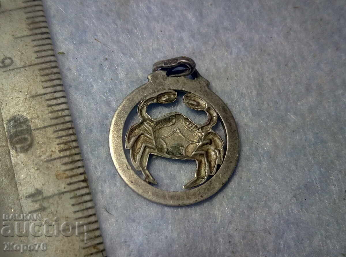 Фин Стар СРЕБЪРЕН МЕДАЛЬОН ЗОДИЯ РАК СРЕБРО 835 с цена 20.00 лв. | € 10.23