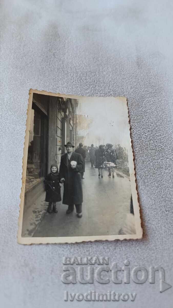 Photo Sofia Man with little girl on a walk 1941 Photo Sofia Man with little girl on a walk 1941