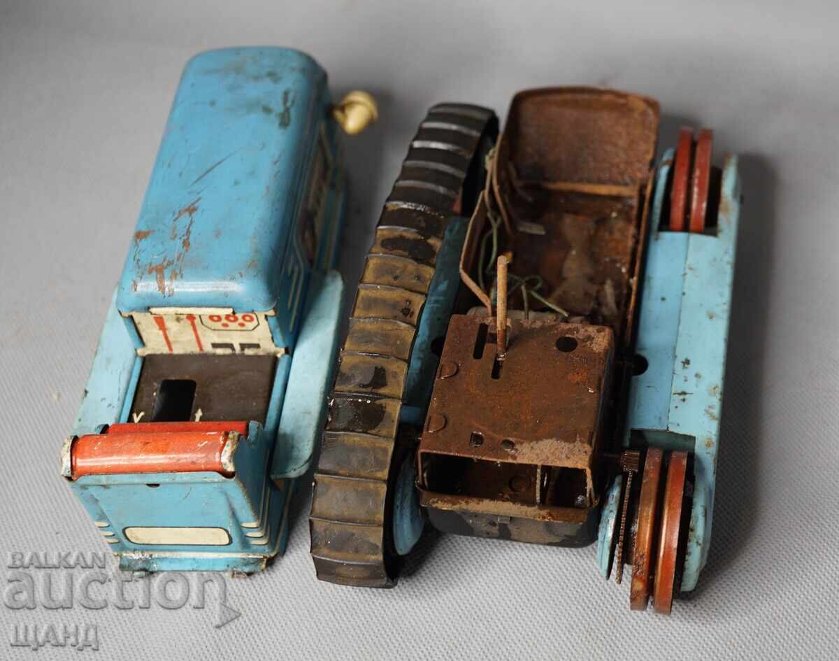 Παράδοση Παλιό μεταλλικό παιχνίδι, μοντέλο τρακτέρ με μπαταρίες